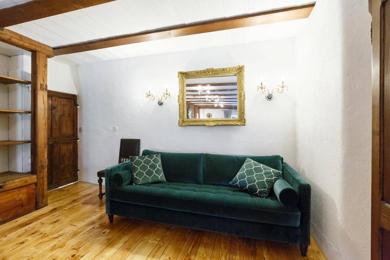 A Castle Spirit Apartment In Chateau Du Chatelard Clarens Exteriör bild